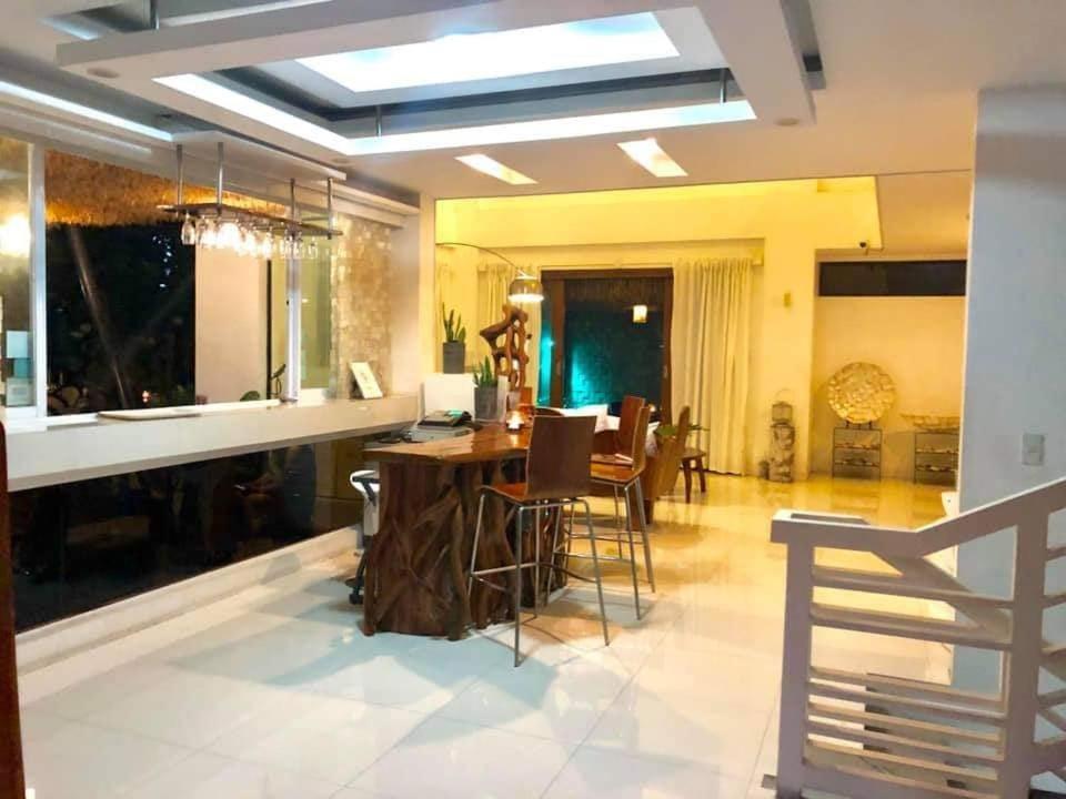 Date & Dine Resort Antipolo Exterior photo