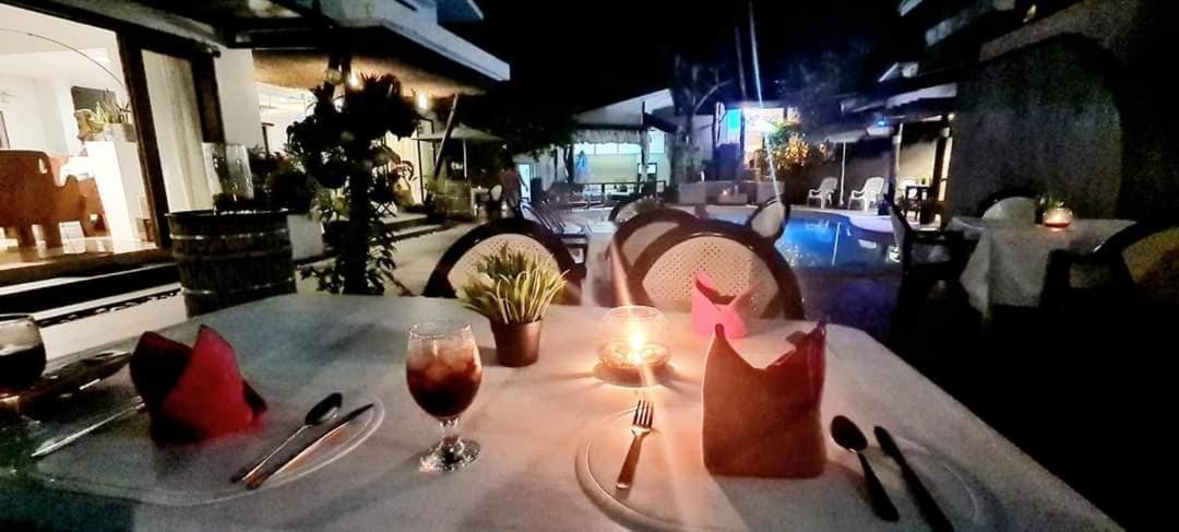 Date & Dine Resort Antipolo Exterior photo